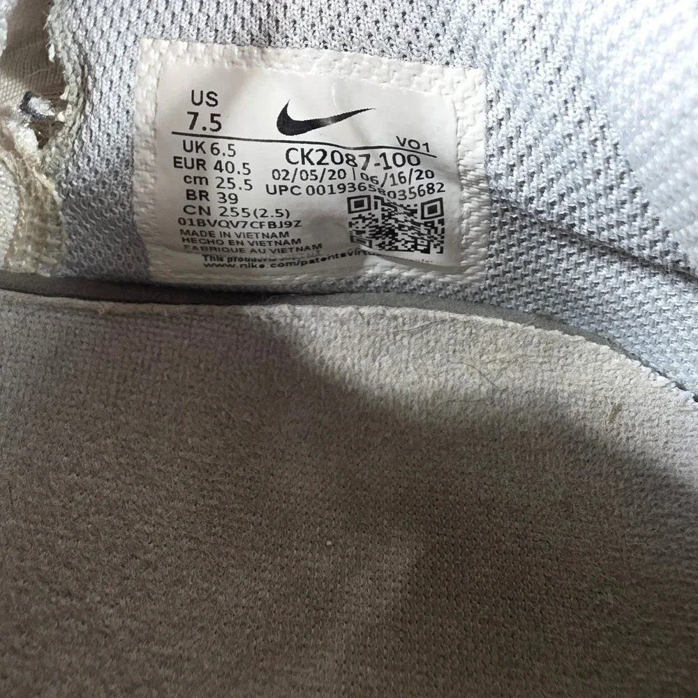 Nike Mamba Fury White Wolf Grey Kobe Bryant Basketball Shoes CK2087-100 Mens 7.5